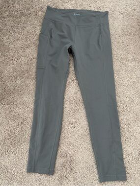 Columbia Gray Athletic Leggings with Subtle Logo